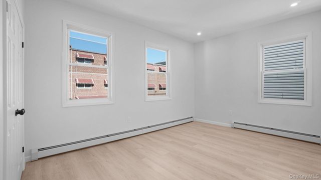 4370 Edson Avenue, Bronx, NY 10466