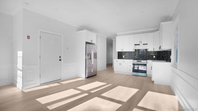 4370 Edson Avenue, Bronx, NY 10466