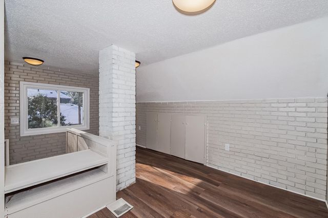 719 W 40th Street, Minneapolis, MN 55409