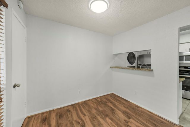 2277 S Kirkwood Road 506, Houston, TX 77077