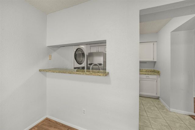 2277 S Kirkwood Road 506, Houston, TX 77077