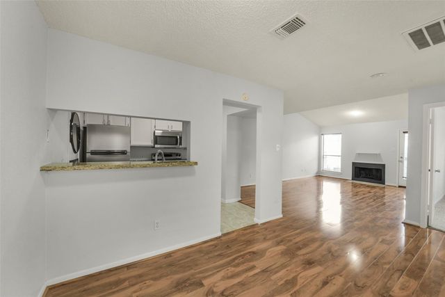 2277 S Kirkwood Road 506, Houston, TX 77077