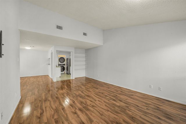 2277 S Kirkwood Road 506, Houston, TX 77077