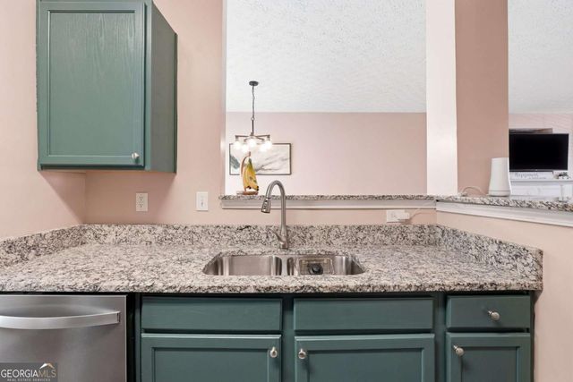 4831 Walden Lake Pointe, Decatur, GA 30035