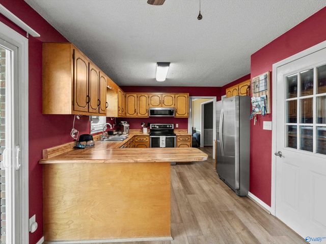 19130 E Limestone Road, Athens, AL 35613