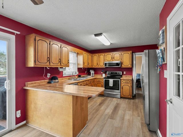 19130 E Limestone Road, Athens, AL 35613