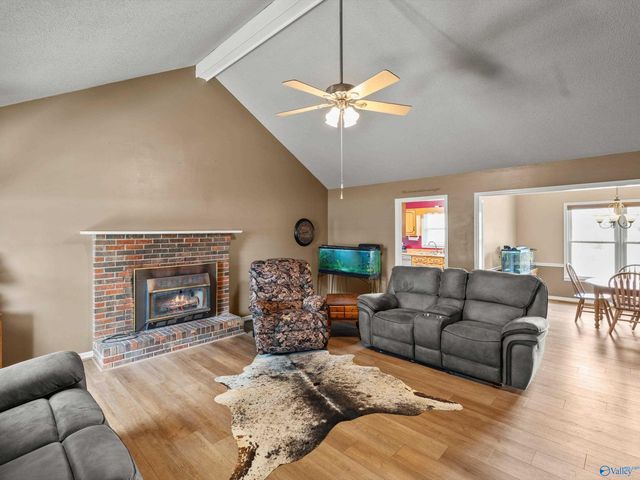 19130 E Limestone Road, Athens, AL 35613