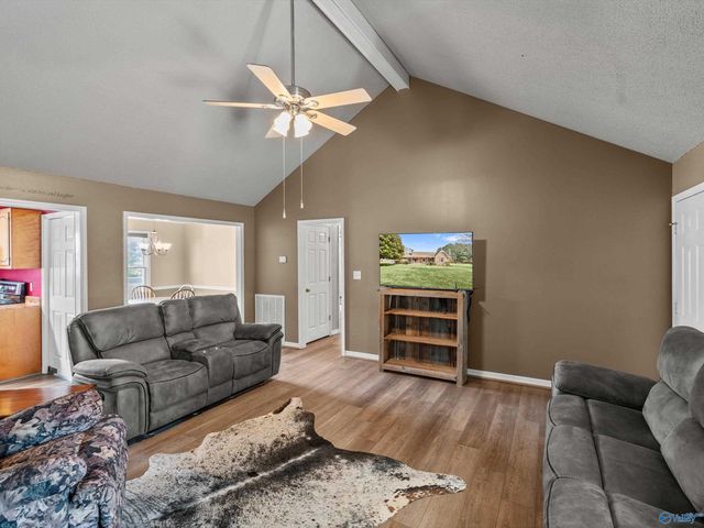 19130 E Limestone Road, Athens, AL 35613