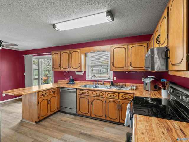 19130 E Limestone Road, Athens, AL 35613