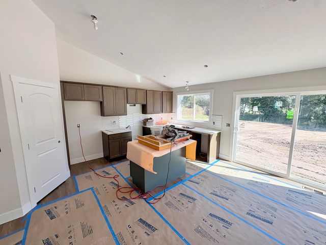 708 Sunfield Drive, Jamestown Twp, MI 49315