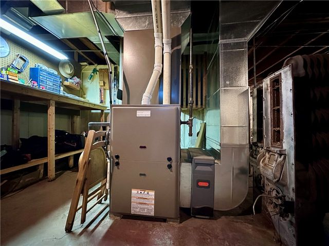 306 W Meyer Ave, Neshannock Twp, PA 16105