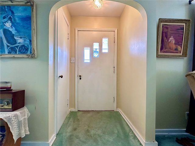 306 W Meyer Ave, Neshannock Twp, PA 16105