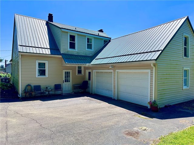 306 W Meyer Ave, Neshannock Twp, PA 16105