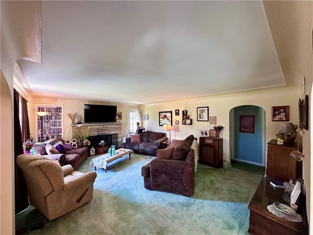 306 W Meyer Ave, Neshannock Twp, PA 16105