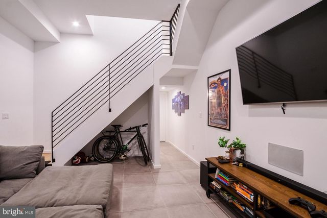 1705 ANNIN ST, Philadelphia, PA 19146