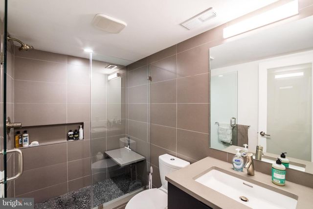 1705 ANNIN ST, Philadelphia, PA 19146