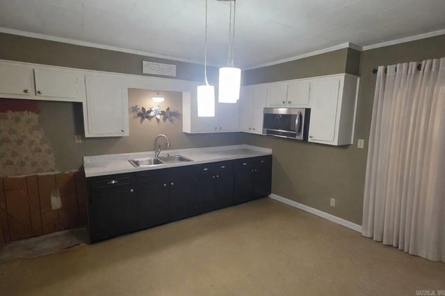 1103 OAKDALE Street, Paragould, AR 72450