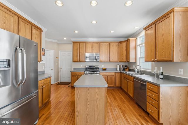 14800 LINKS POND CIR, Gainesville, VA 20155