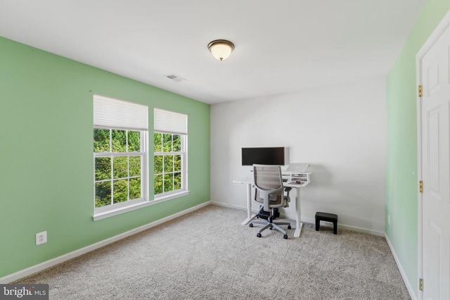 14800 LINKS POND CIR, Gainesville, VA 20155