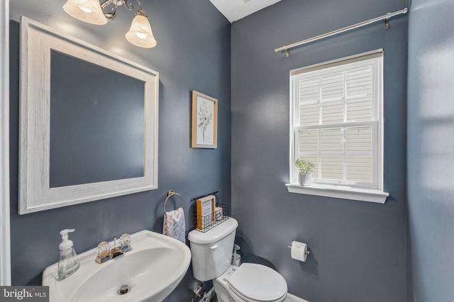 14800 LINKS POND CIR, Gainesville, VA 20155