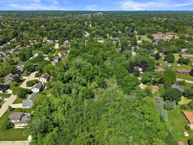 W156N7968 Pilgrim ROAD, Menomonee Falls, WI 53051