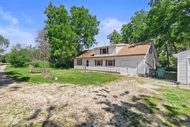 W156N7968 Pilgrim ROAD, Menomonee Falls, WI 53051