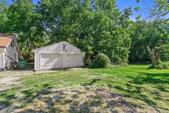 W156N7968 Pilgrim ROAD, Menomonee Falls, WI 53051