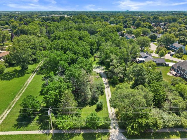 W156N7968 Pilgrim ROAD, Menomonee Falls, WI 53051