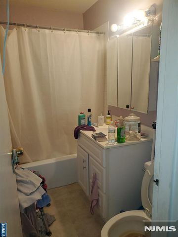 100 Pierson Miller Drive F15, Pompton Lakes, NJ 07442