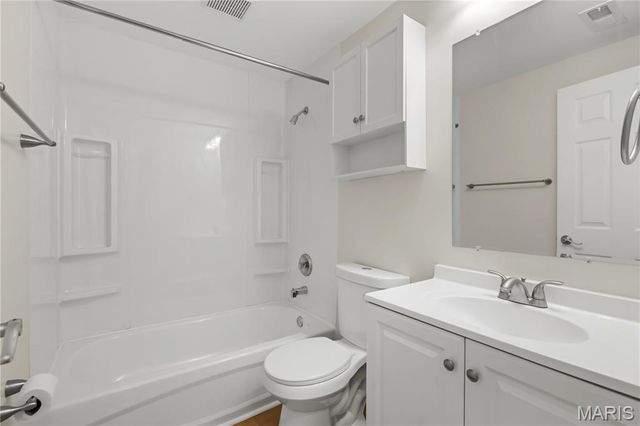 5661 Waterman Boulevard 1N, St Louis, MO 63112