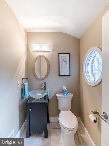 705 POTTER DR, Kennett Square, PA 19348