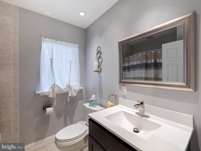 705 POTTER DR, Kennett Square, PA 19348