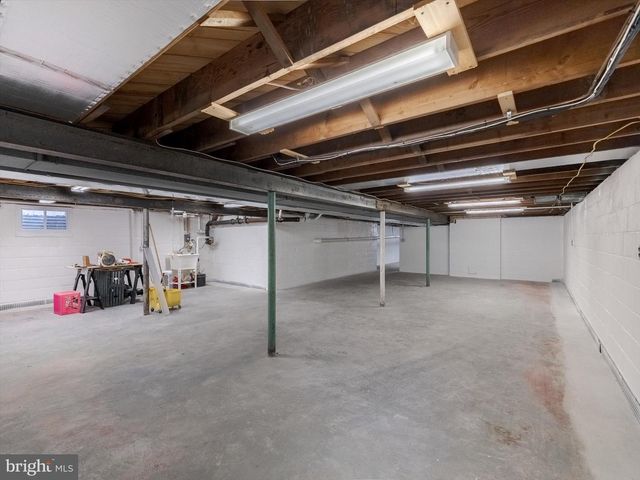 705 POTTER DR, Kennett Square, PA 19348