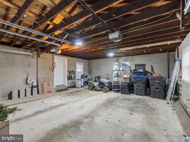 705 POTTER DR, Kennett Square, PA 19348