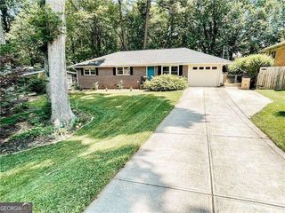 116 Indian Trail, Marietta, GA 30068