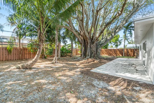 1188 W Camino, Boca Raton, FL 33486