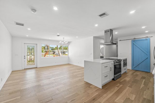 1188 W Camino, Boca Raton, FL 33486