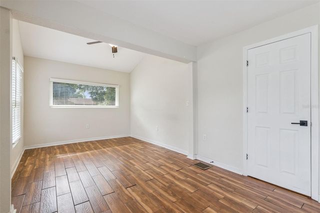 306 S DISSTON AVENUE, Minneola, FL 34715