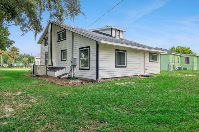 306 S DISSTON AVENUE, Minneola, FL 34715