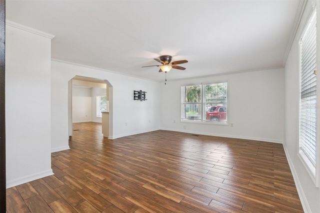 306 S DISSTON AVENUE, Minneola, FL 34715
