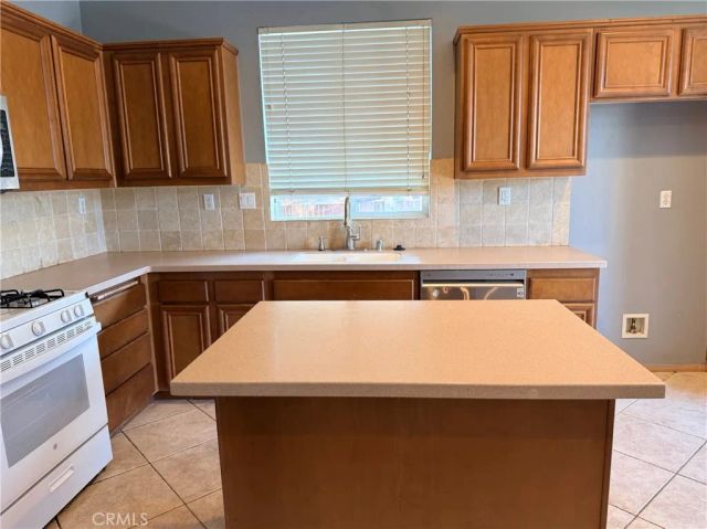 2827 Providence Way, Pomona, CA 91767