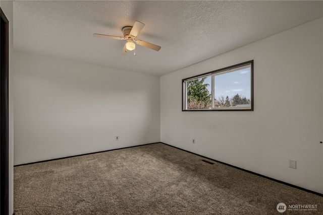 1856 4th Street SE, East Wenatchee, WA 98802