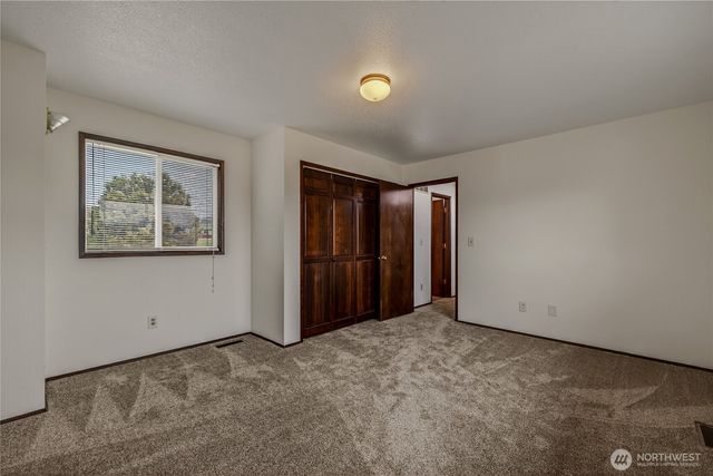 1856 4th Street SE, East Wenatchee, WA 98802