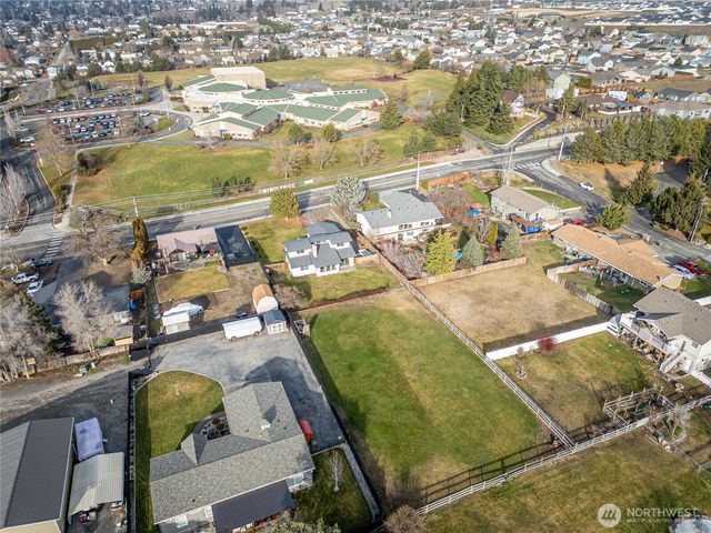 1856 4th Street SE, East Wenatchee, WA 98802