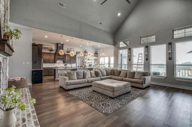 997 Ovilla Road, Waxahachie, TX 75167