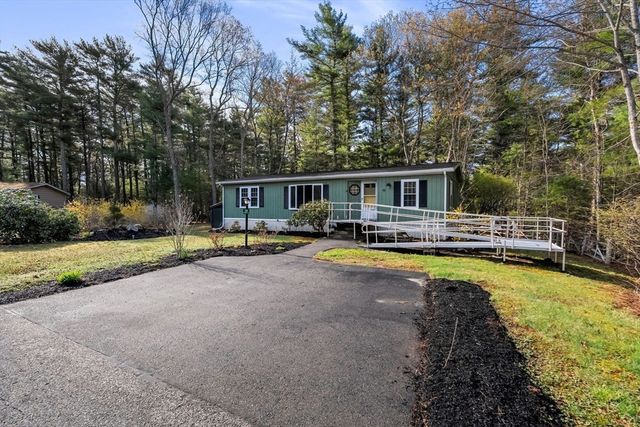 19 Lodgepole Lane, Kingston, MA 02364