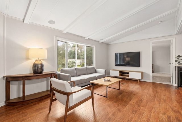 19 Lodgepole Lane, Kingston, MA 02364