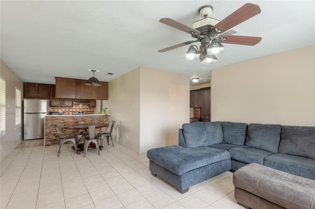 918 Fm 247 Road, Huntsville, TX 77320