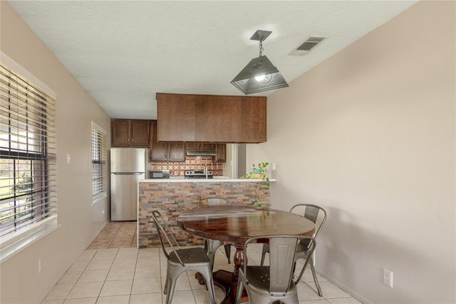 918 Fm 247 Road, Huntsville, TX 77320