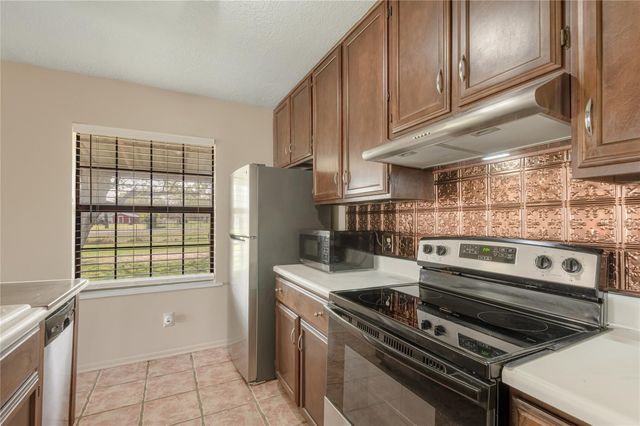 918 Fm 247 Road, Huntsville, TX 77320